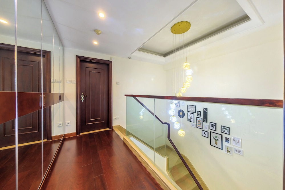 Beijing Sanlitun area duplex apartment