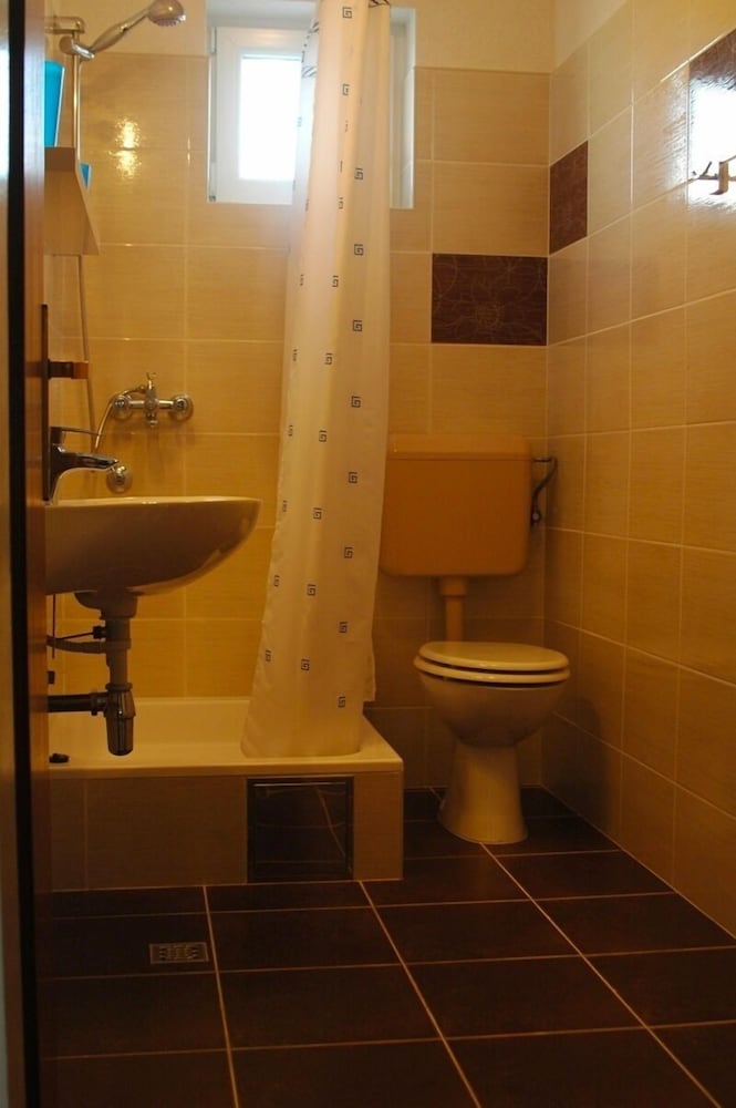 Vila Lacman