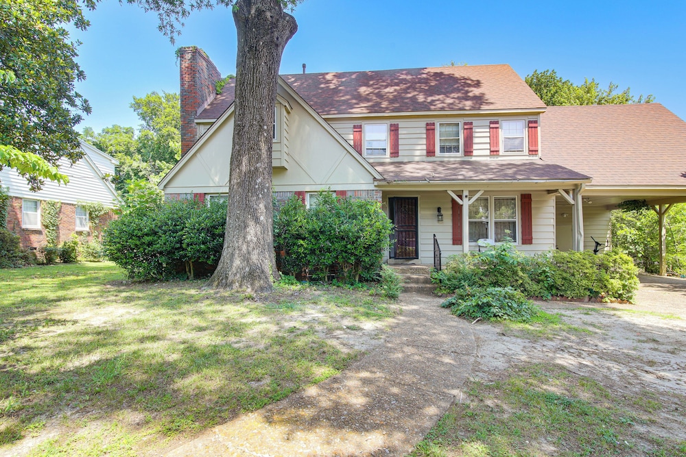 Stay & Play in Memphis: Family Home w/ Yard!