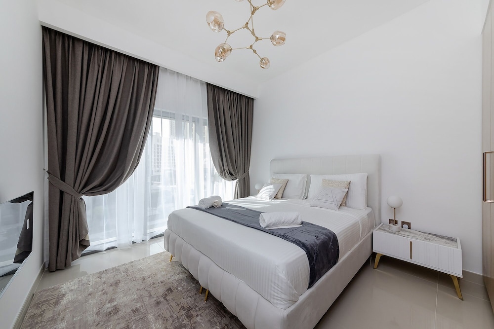 Wonderful Apartments in Icon Bay