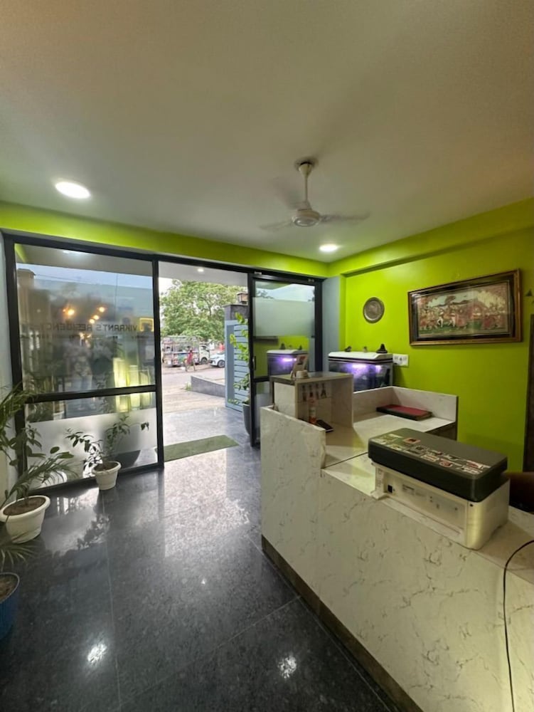V Rooms