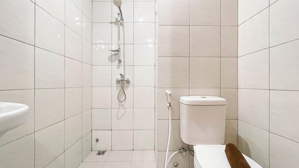 Studio (No Kitchen) Apartment Near Unhas At Bandaraya - Tallasa City Makassar