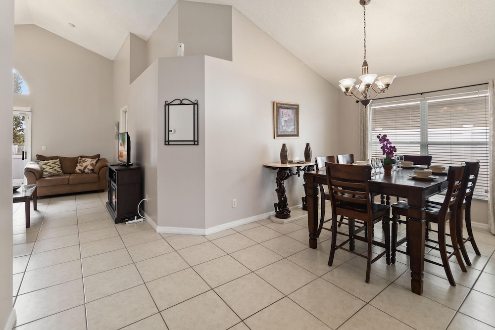 Cozy Home Near Disney!!!