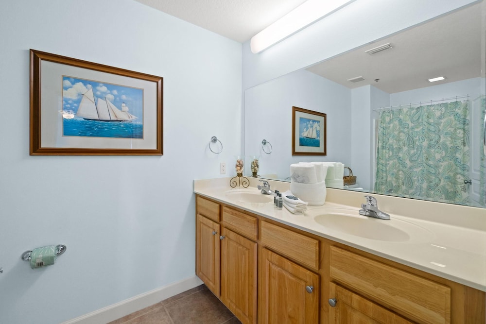 Waterside Village by Panhandle Getaways