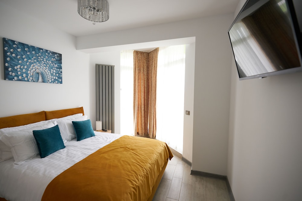 PROMENADA Alezzi Apartments view 2