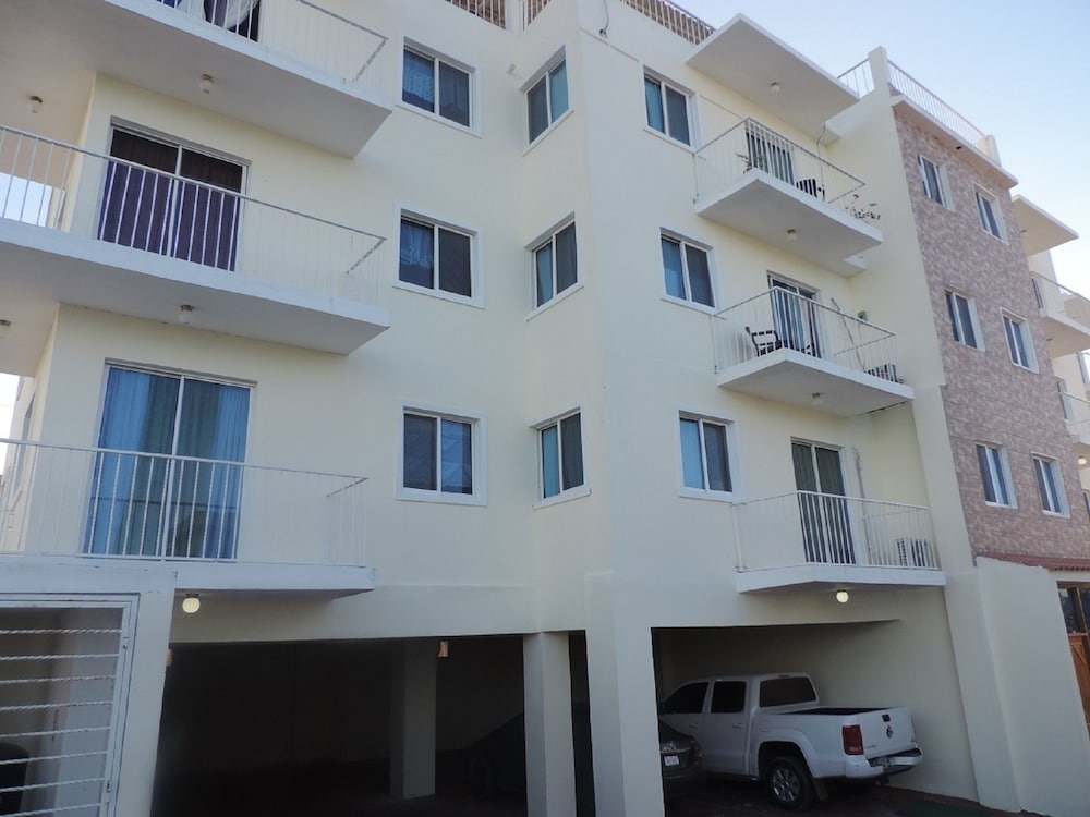 Hotel La Perla de Barahona - Image 1