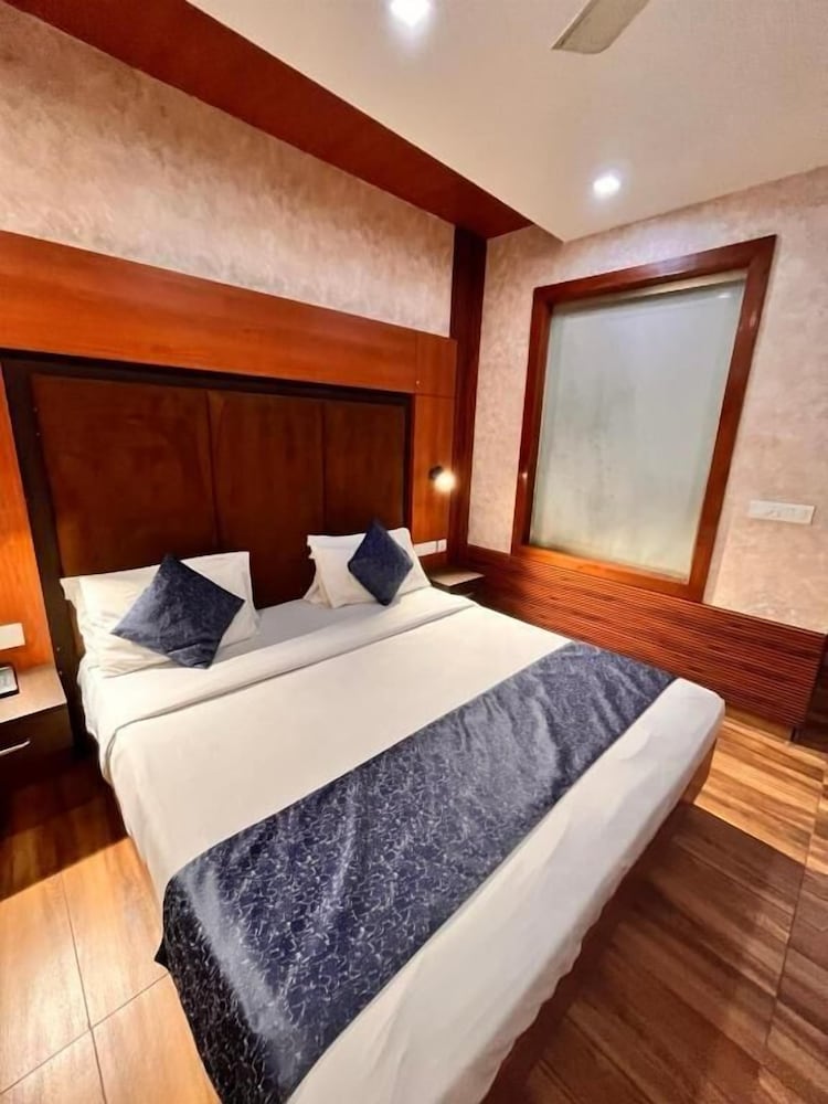The global hotel by golden place