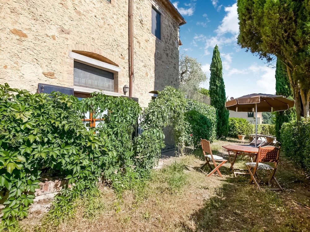 Countryside Cottage With Garden view 5