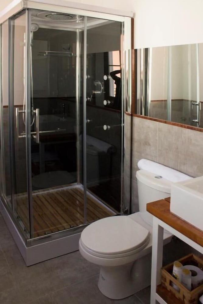 Valparaiso Vacations - El Navegante BnB - Property Image 7