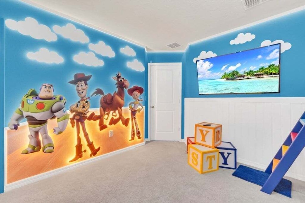 10 Bed 8 Bath Villa Gamesroom & Pool 16284saint 10 Bedroom Villa
