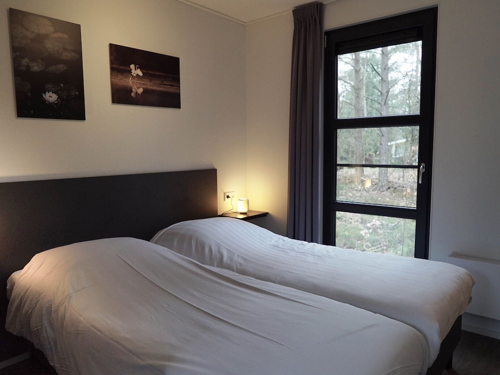 Holiday Home Suitable for Disabled People view 4