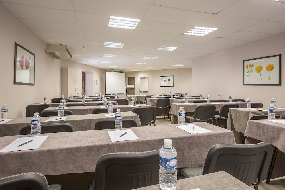 meeting & event spaces