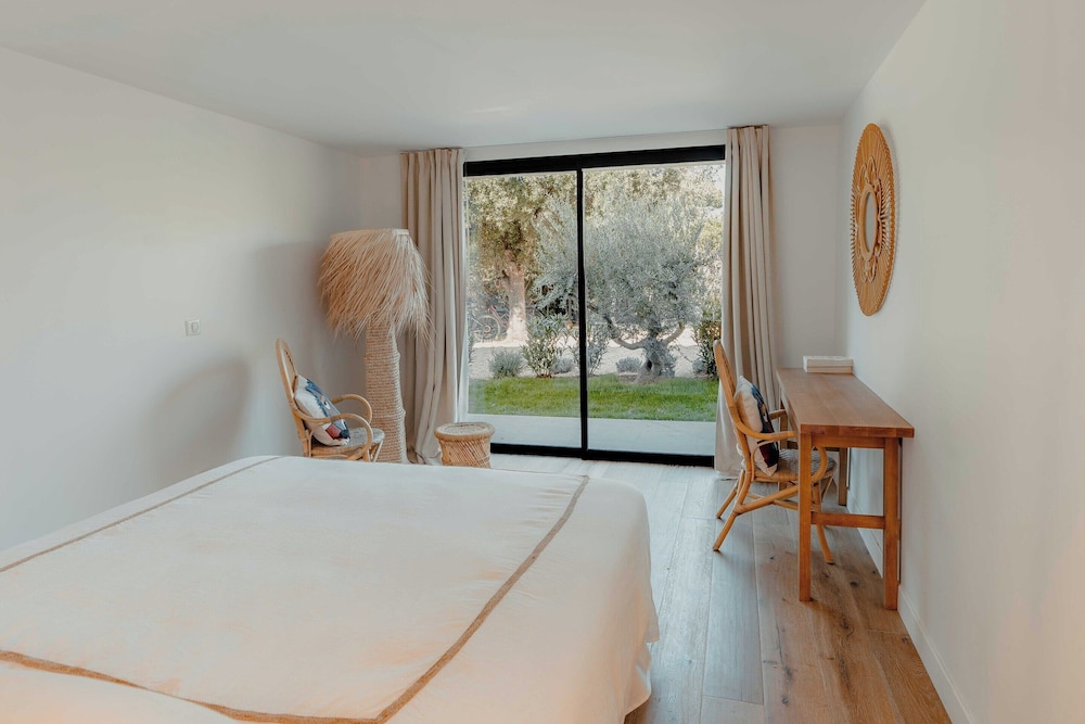 Sumptuous Contemporary Villa - Gassin Hills - 6br/12p