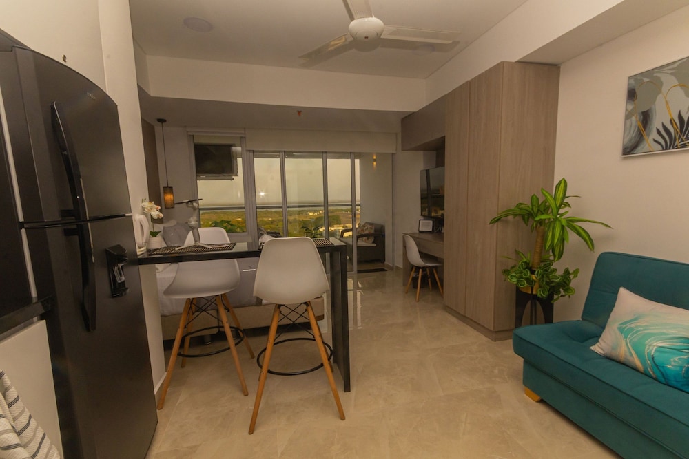 Condominio exclusivo nuevo frente al mar