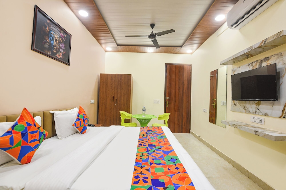 Fabhotel White House Tilak Nagar