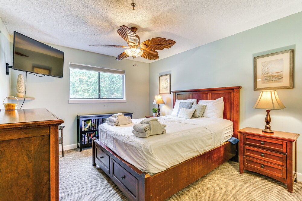Private Beach Access: Hilton Head Island Condo!