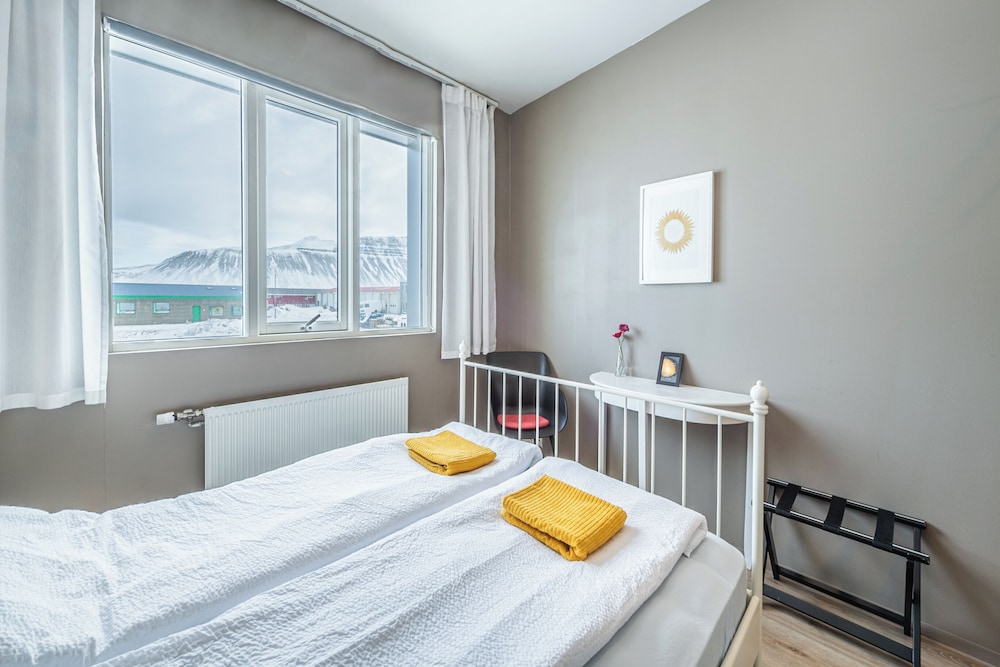 Stöð Guesthouse & Aparments