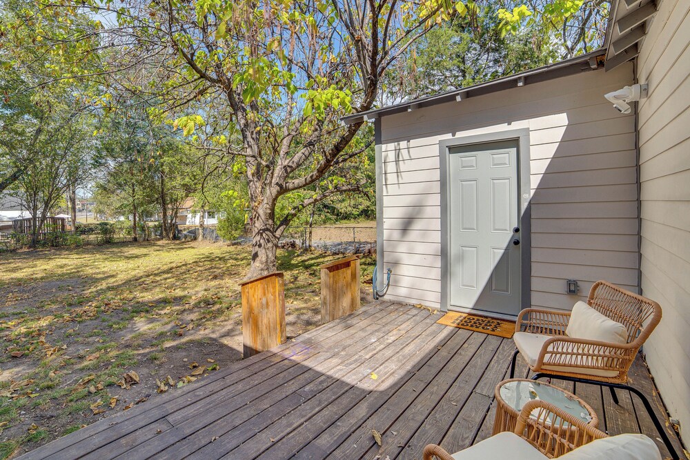 Walk to East Texas A&m! Home w/ Pet-friendly Yard