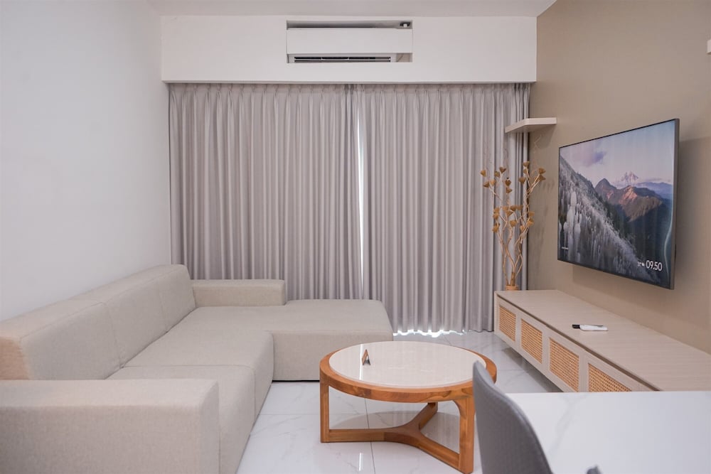 Comfortable and Best View 3BR Apartment Sky House BSD