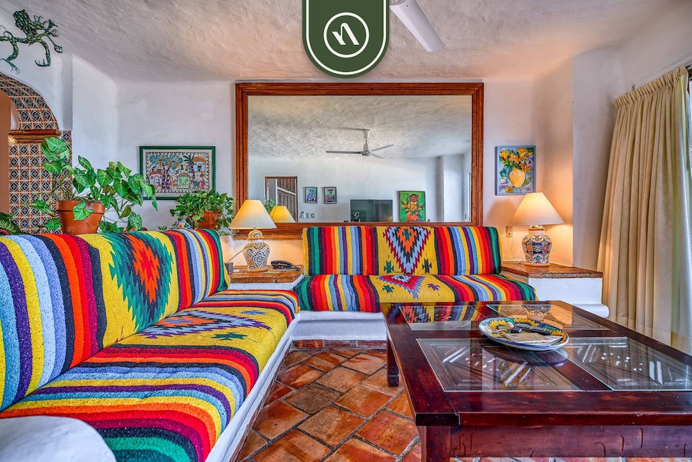 Ocean View 2Br Condo-balcony-beach-pool - 310