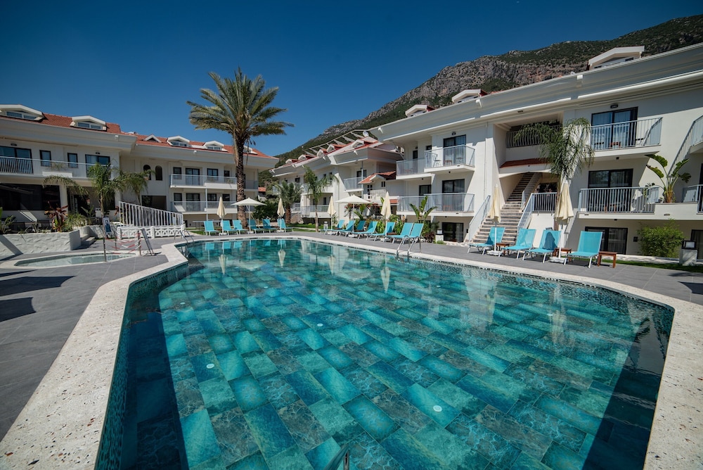 Blue Star Hotel - Image 45