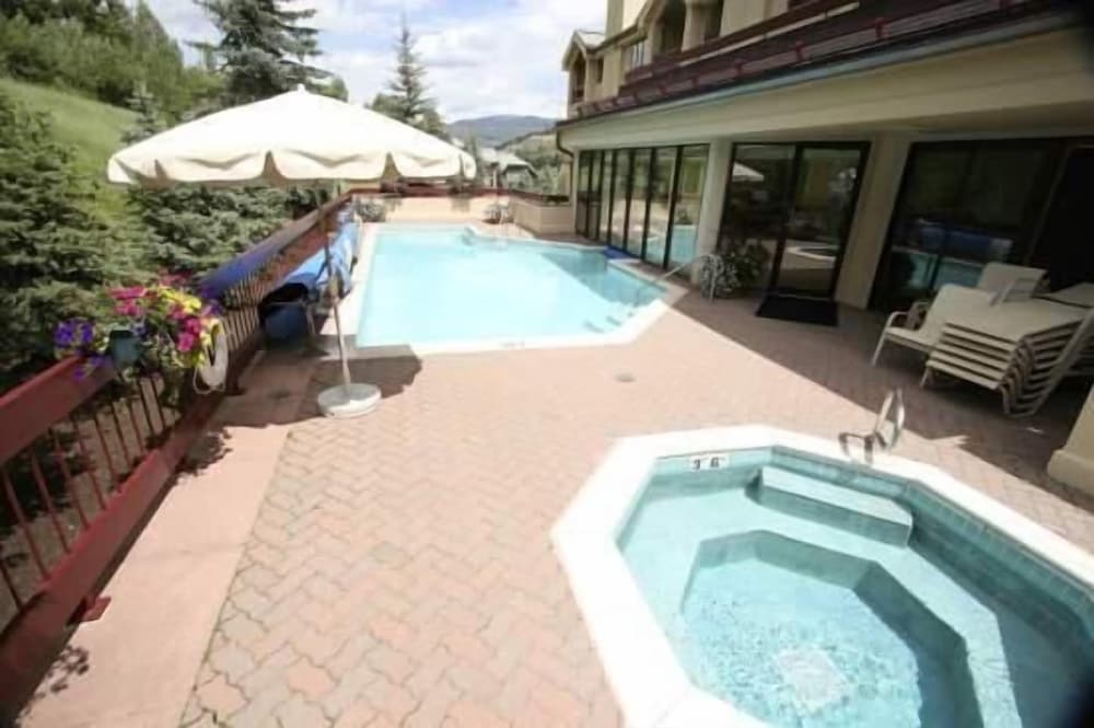 Beaver Creek Resort CO - Townsend Place & Strawberry Park Condos