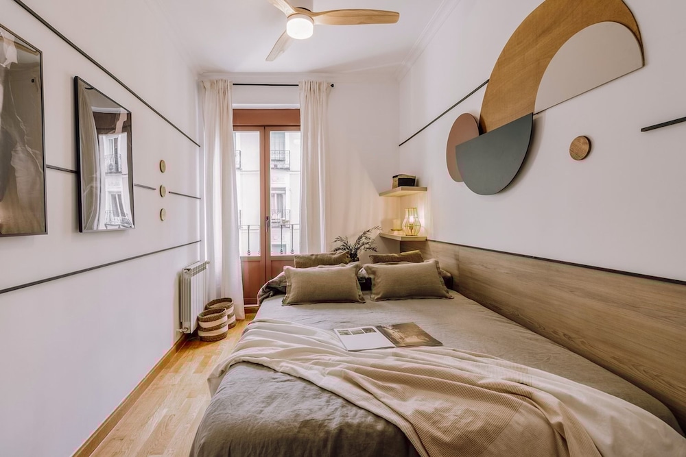Quirigua - 2 Bedrooms and Office in Chamber