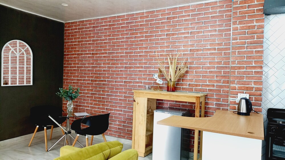 Hideaway Apartments