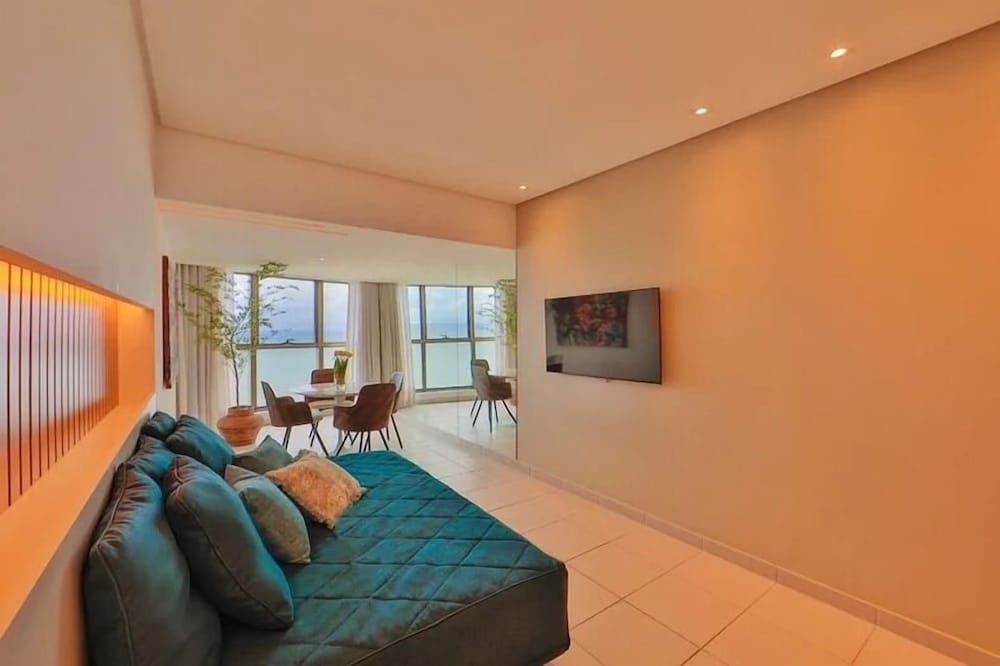 HY Beach Flats