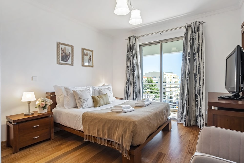 Serenity Solace by Madeira Sun Travel