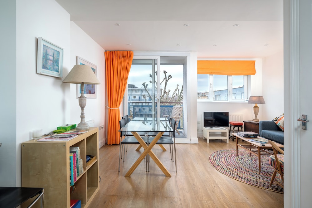 JOIVY Stylish flat between London Bridge