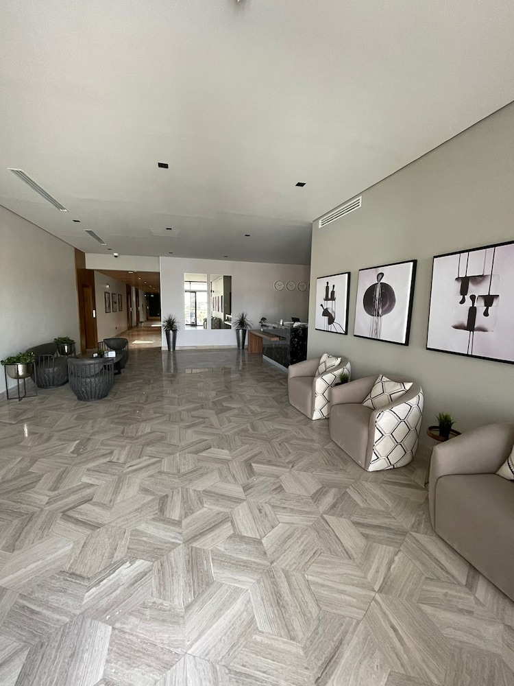VOYAGE RESIDENCE