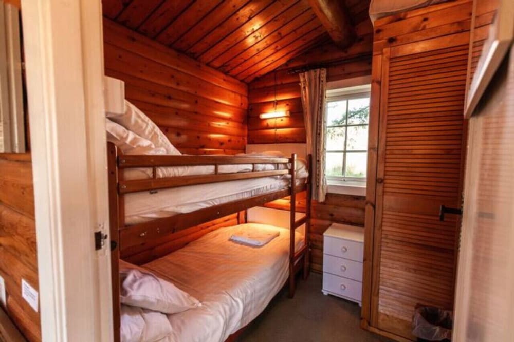 Mountain View 3 Bed Log Cabin view 4