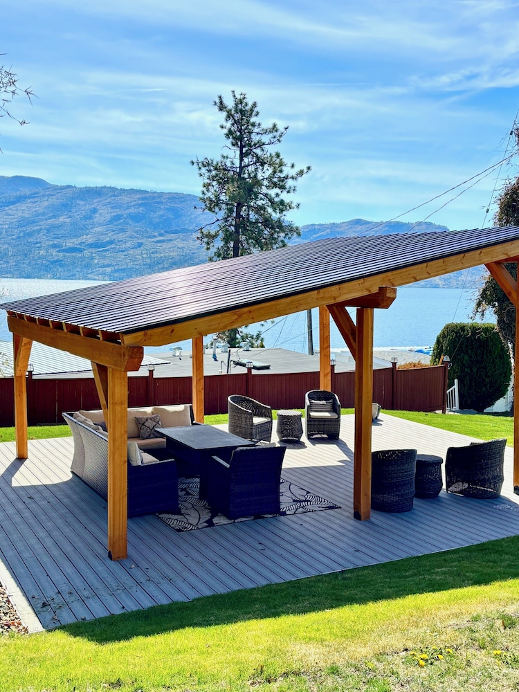 Peachland Beach Resort