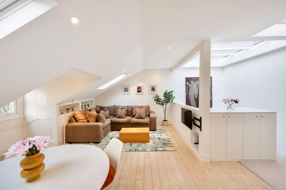Luxury Penthouse in Maida Vale With Fast Wi-fi