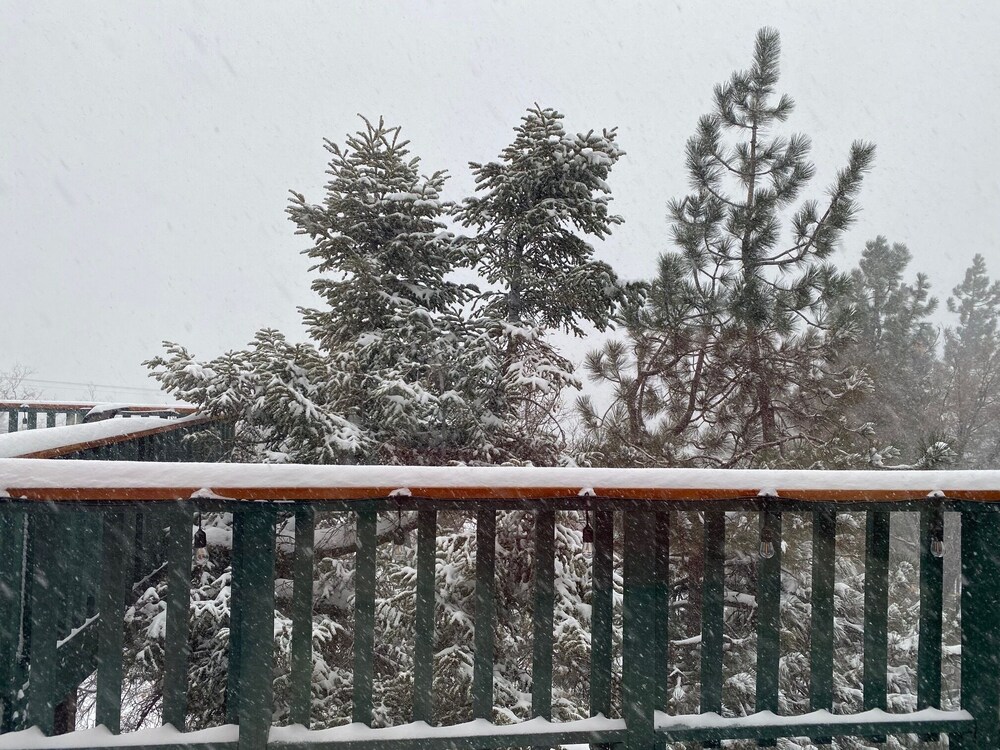 Wolf View Lodge