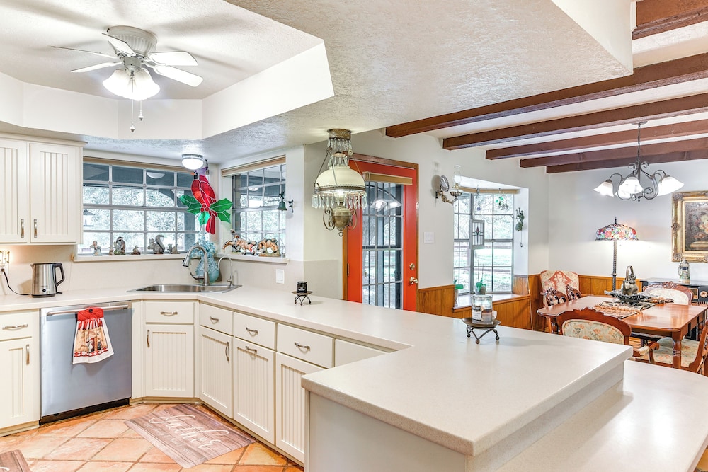 Family Home on 30 Acres in Manvel!