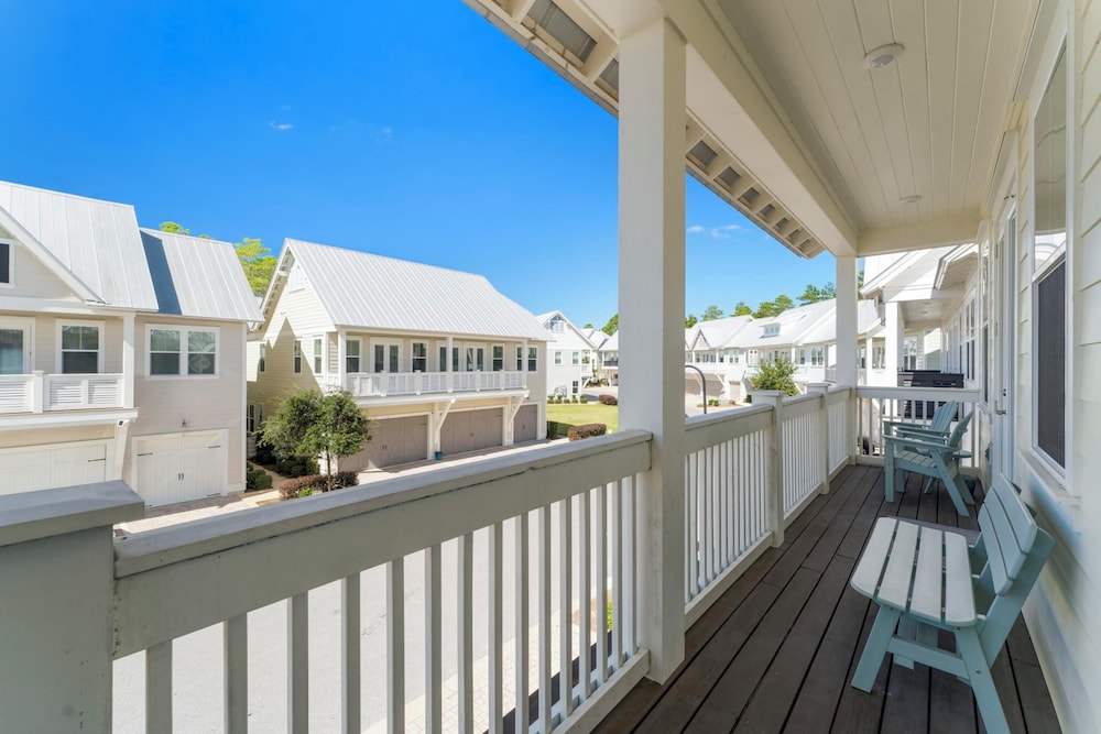 Prominence on 30A by Panhandle Getaways