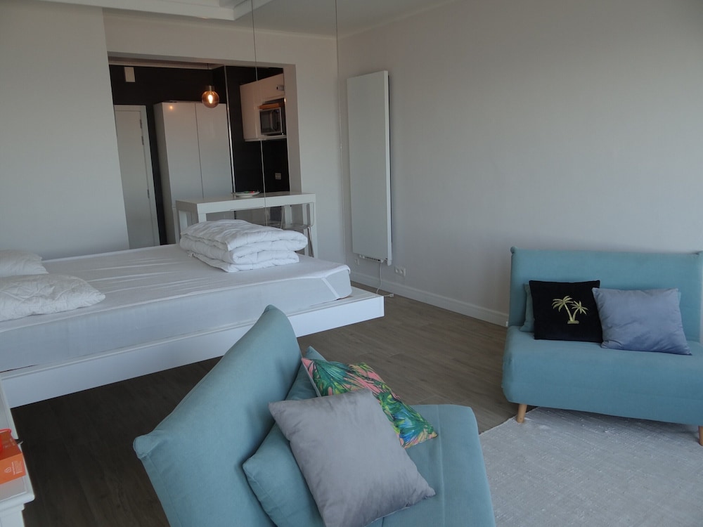 Studio in Nieuwpoort With Stunning Sea View