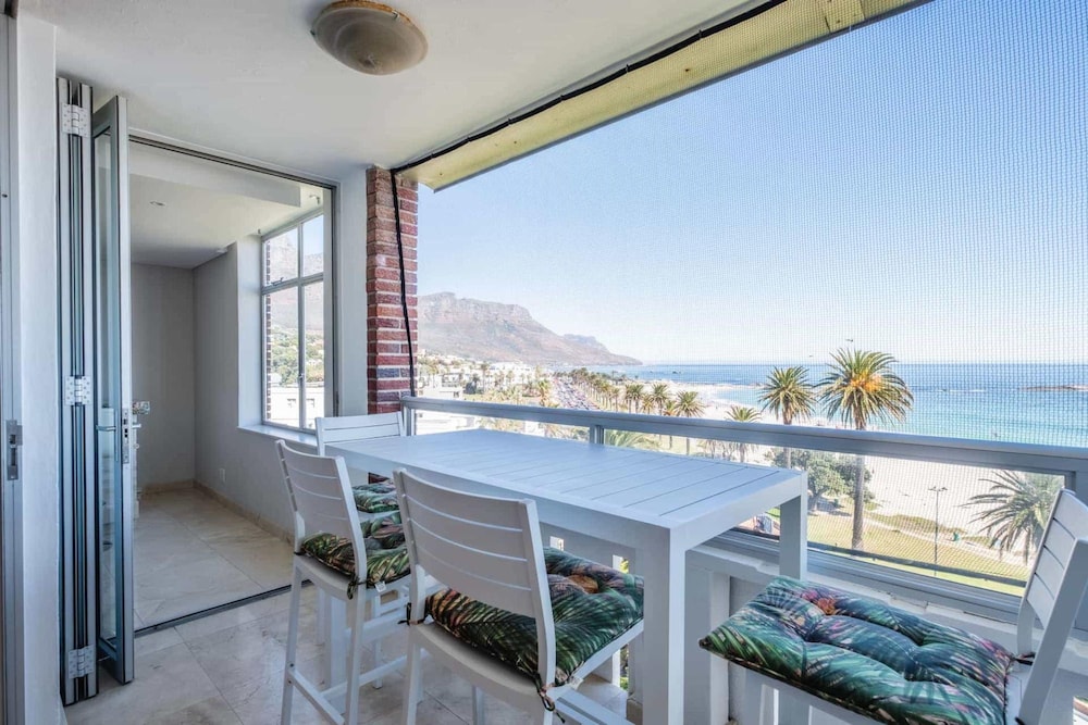 Ocean View Camps Bay 3bed Apt Beach Vistas