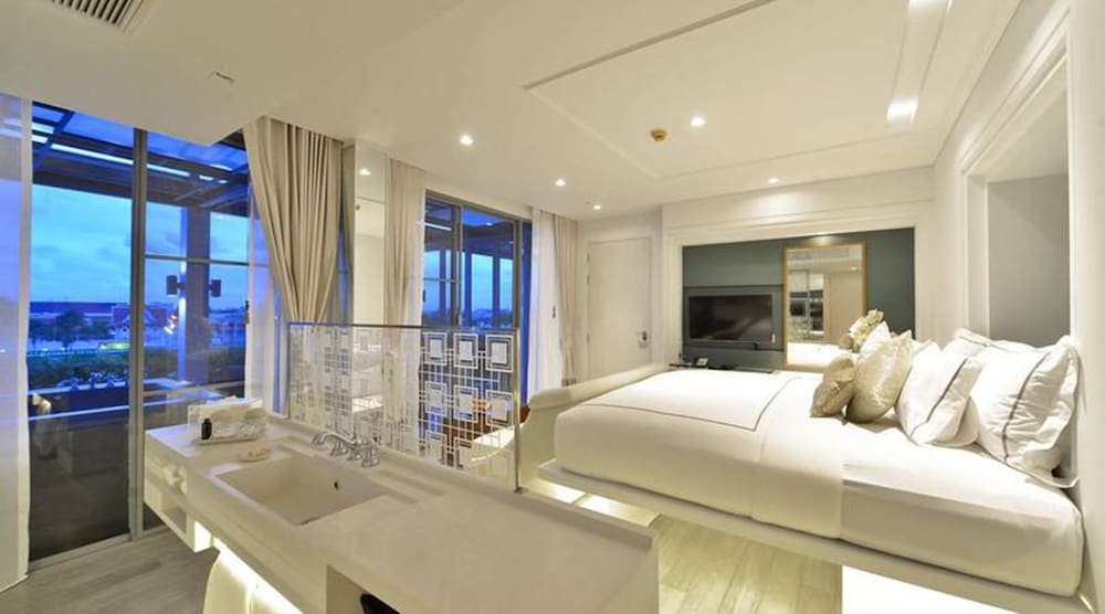 Riva Arun Bangkok 27
