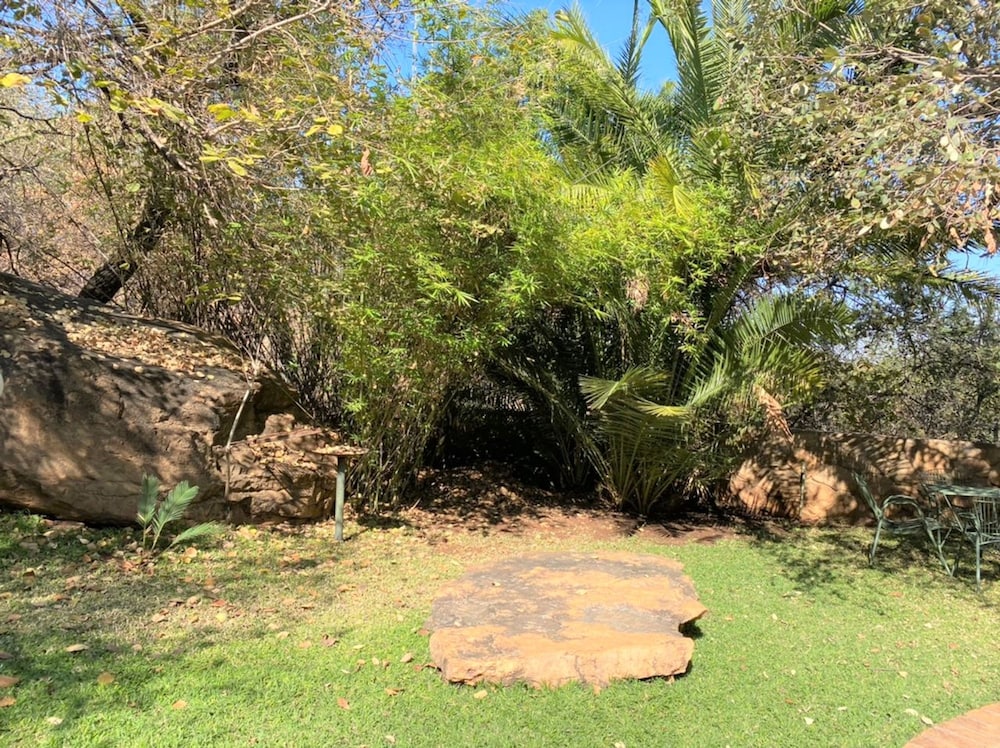 Double Lodge in Natural African Bush - 2112