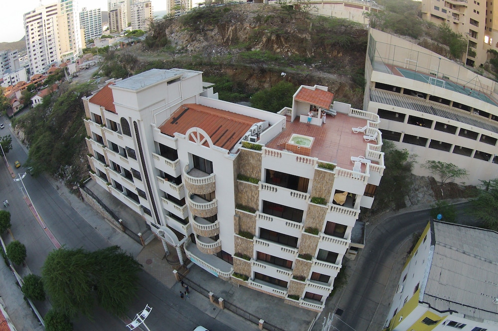 Aparta Hotel Roca Marina