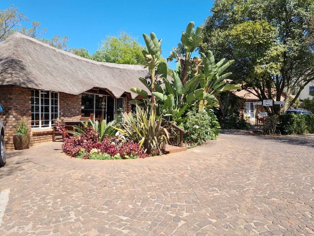 Emerald Guesthouse