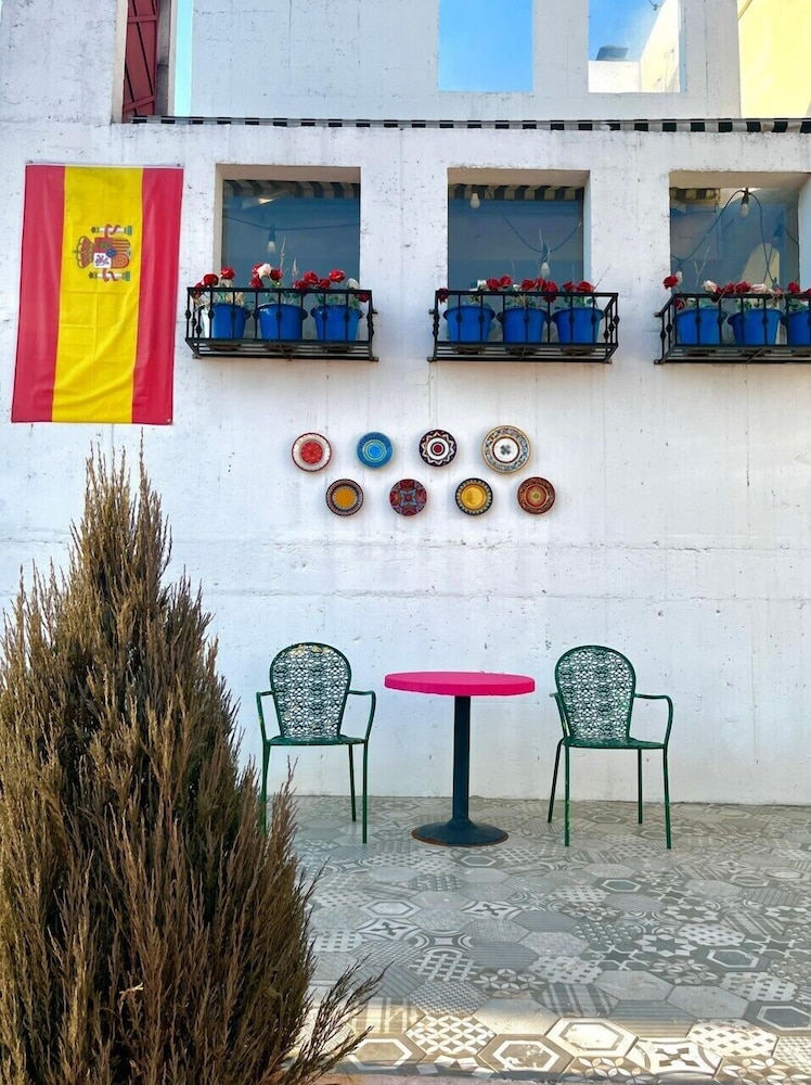 Spain Village Poolamping