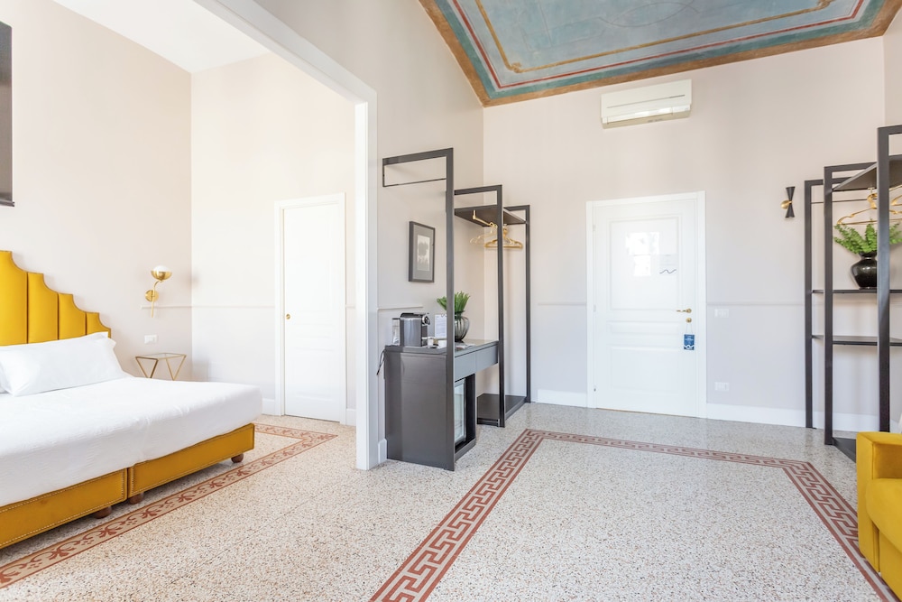 Daplace - La Mongolfiera Rooms in Navona