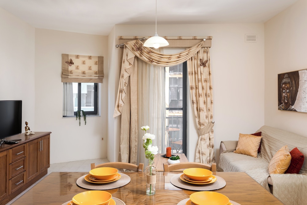 Spacious & Cosy APT - Msida Uni Heights