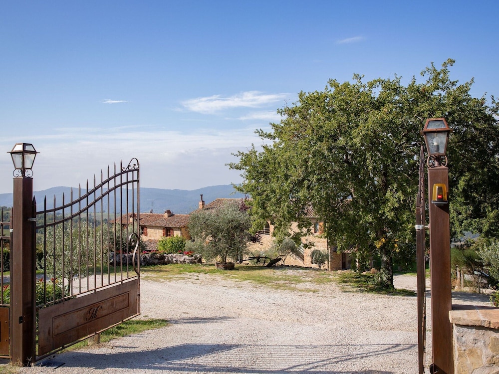 Villa in Umbria With Saltwater Pool