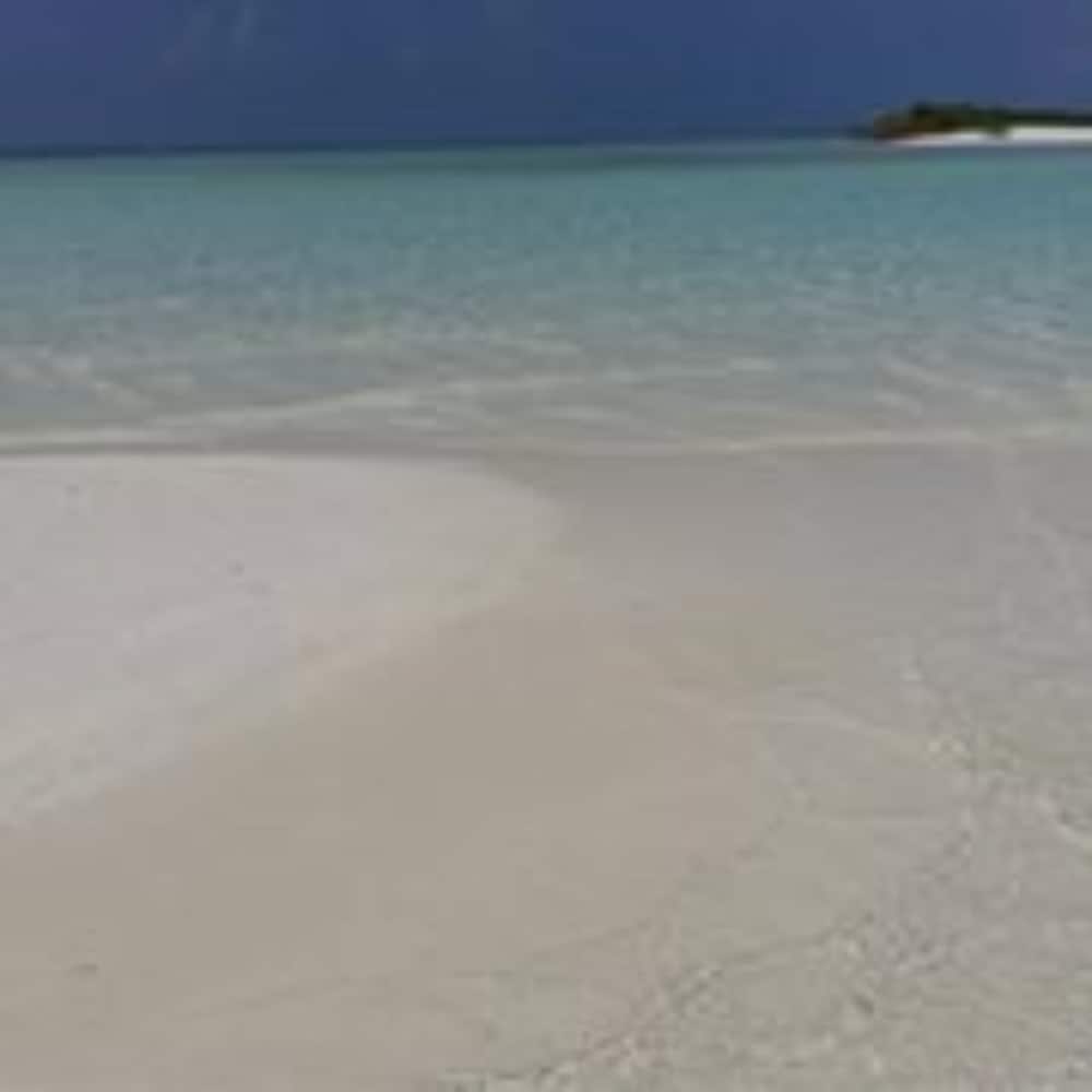 Veli Thoddoo Inn