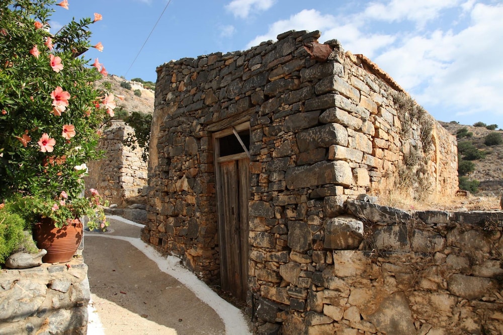 Agios Nikolaos Vacations - Elounda Solfez Villas - Property Image 14